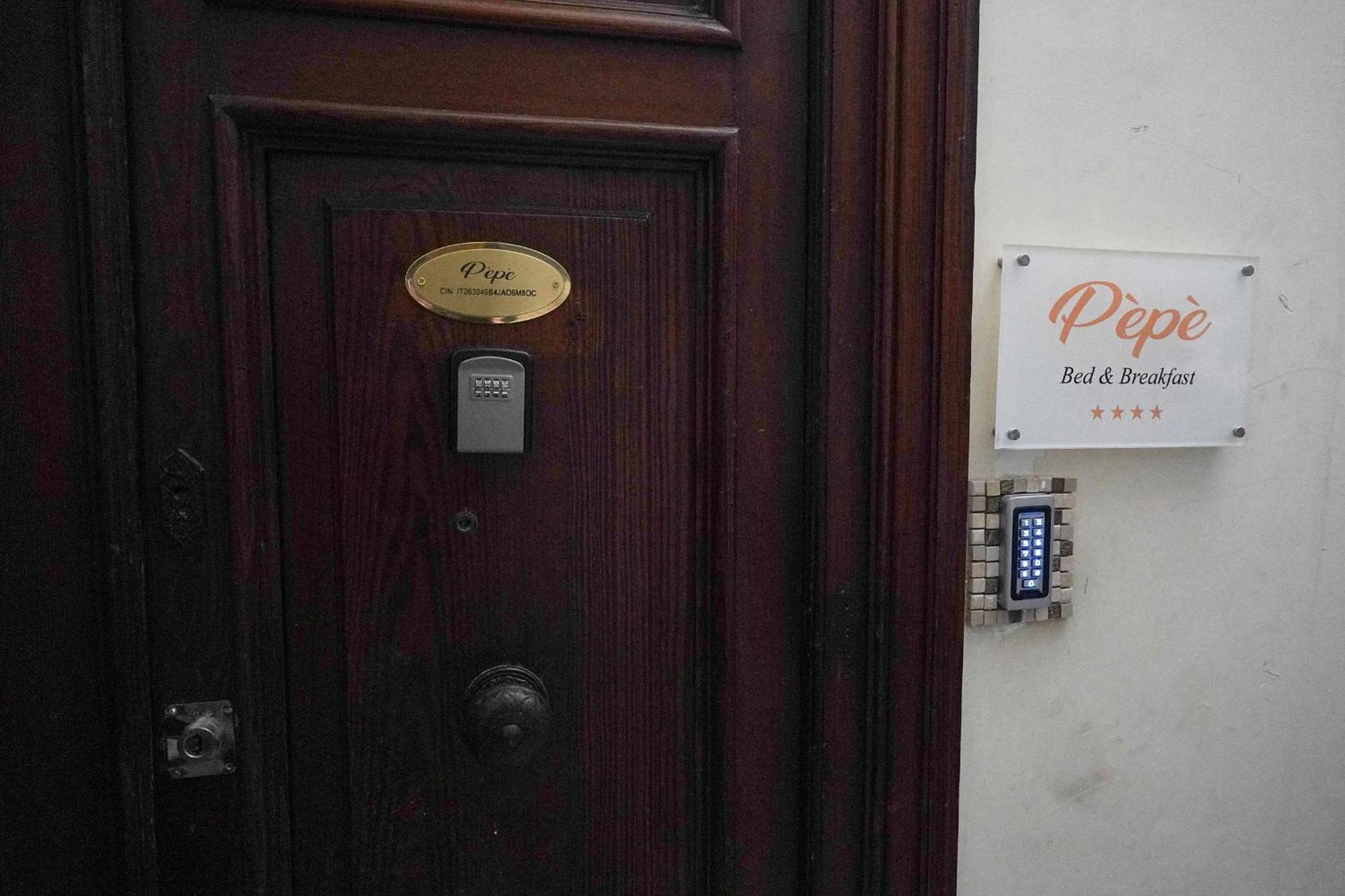 נאפולי Pepe Bed & Breakfast מראה חיצוני תמונה